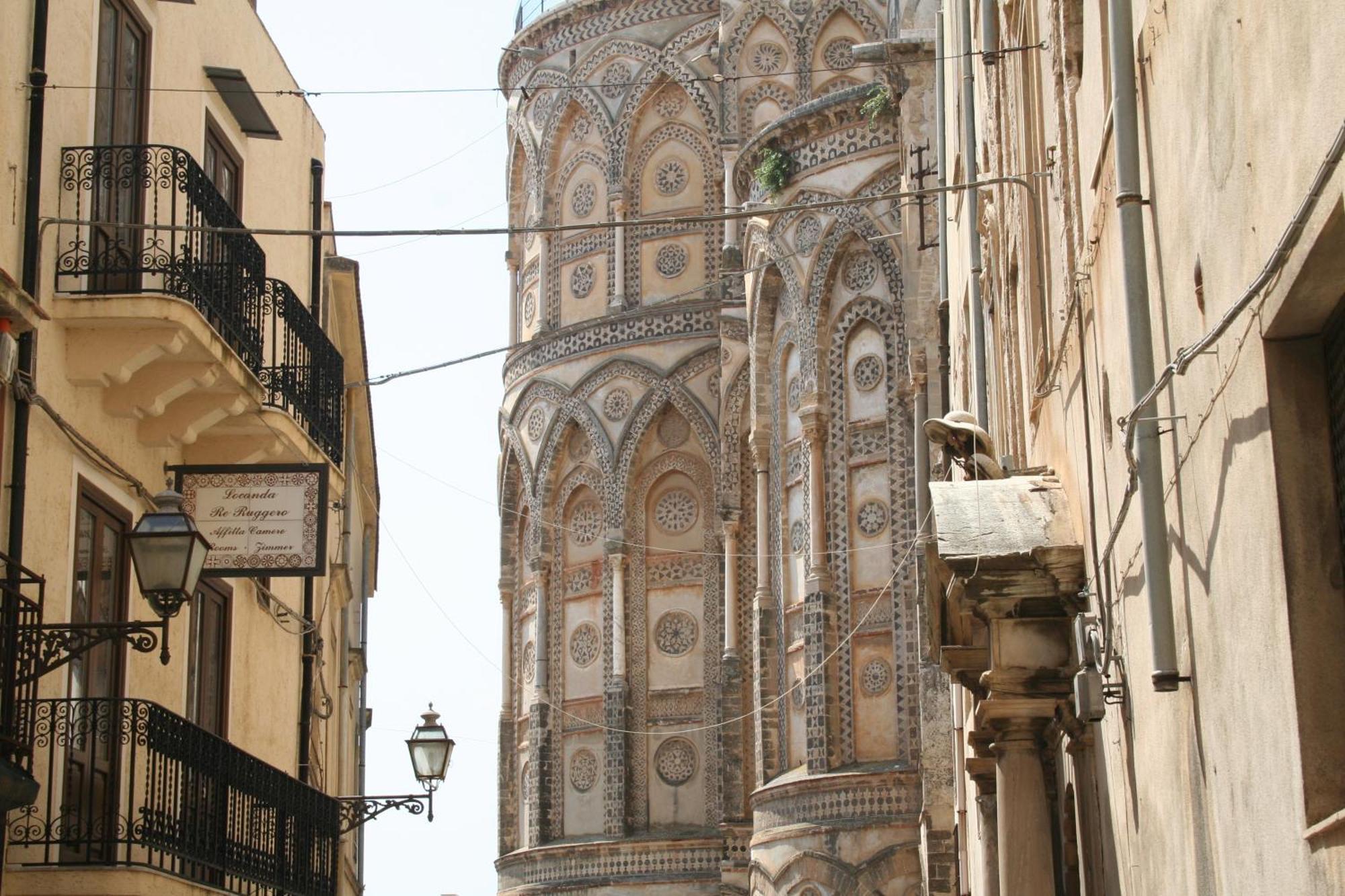 Locanda Re Ruggero Monreale Bagian luar foto